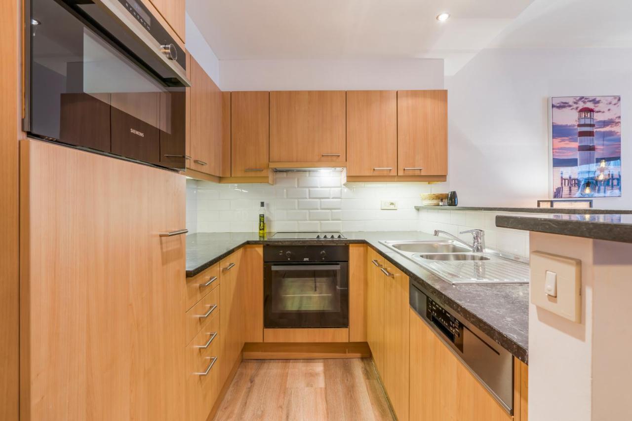 Lichtrijk In Hartje Vlak Bij Shoppingstraat & Appartement Knokke-Le-Zoute